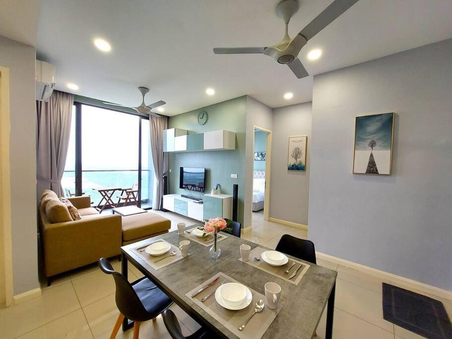 Walk To Legoland * D'pristine * 2br View #6 *